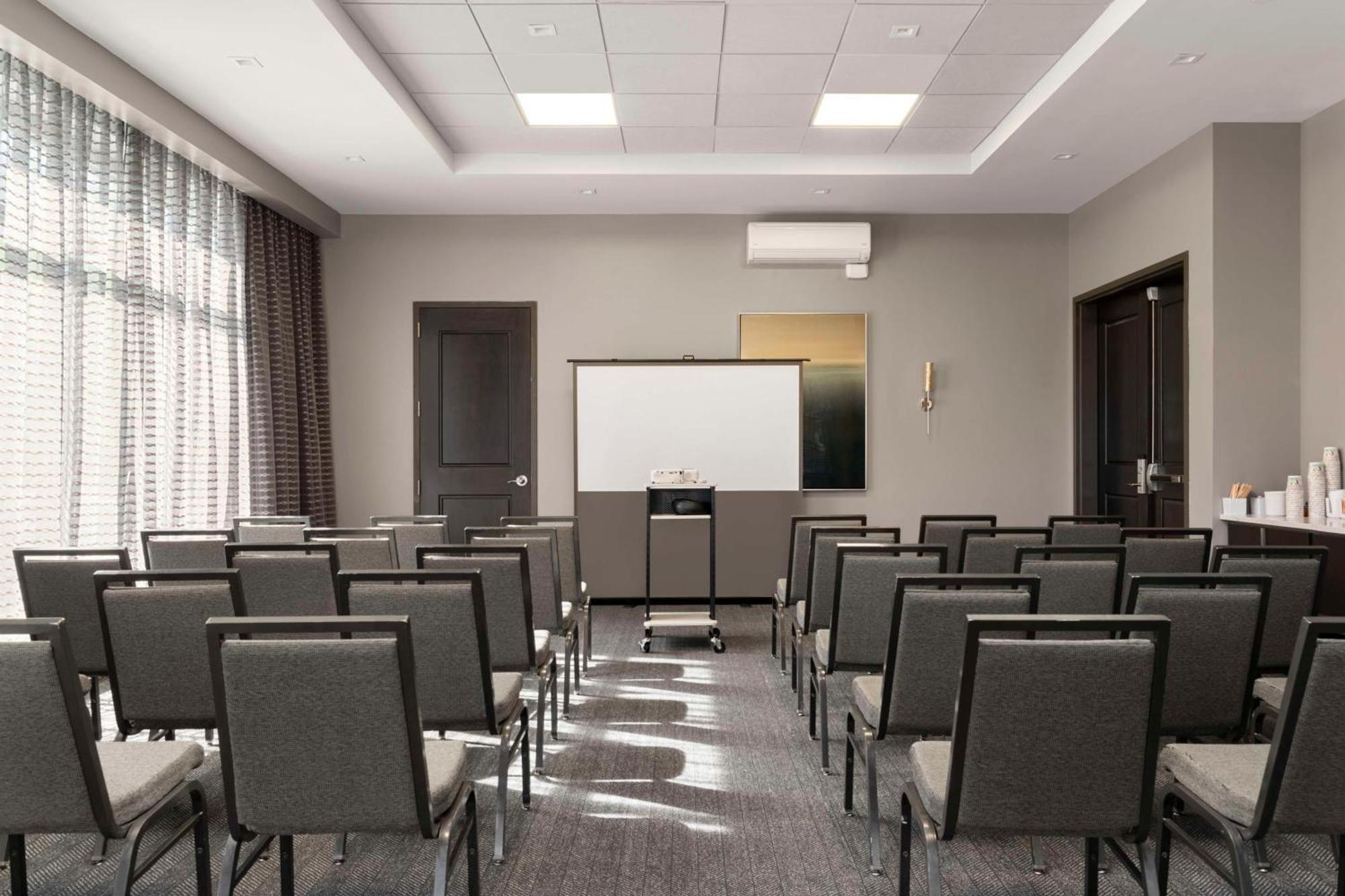 Hampton Inn & Suites-Worcester, Ma Bagian luar foto