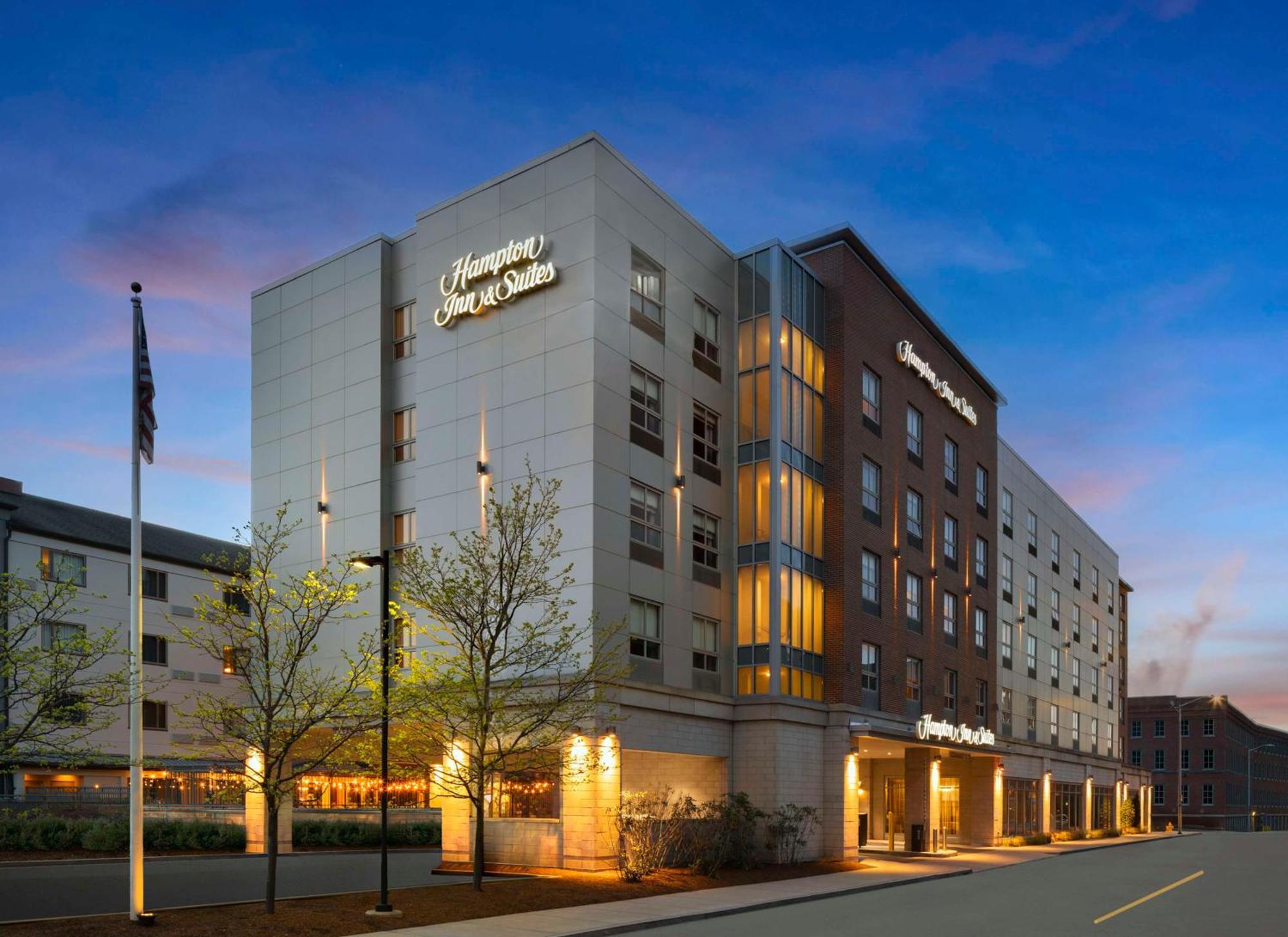 Hampton Inn & Suites-Worcester, Ma Bagian luar foto