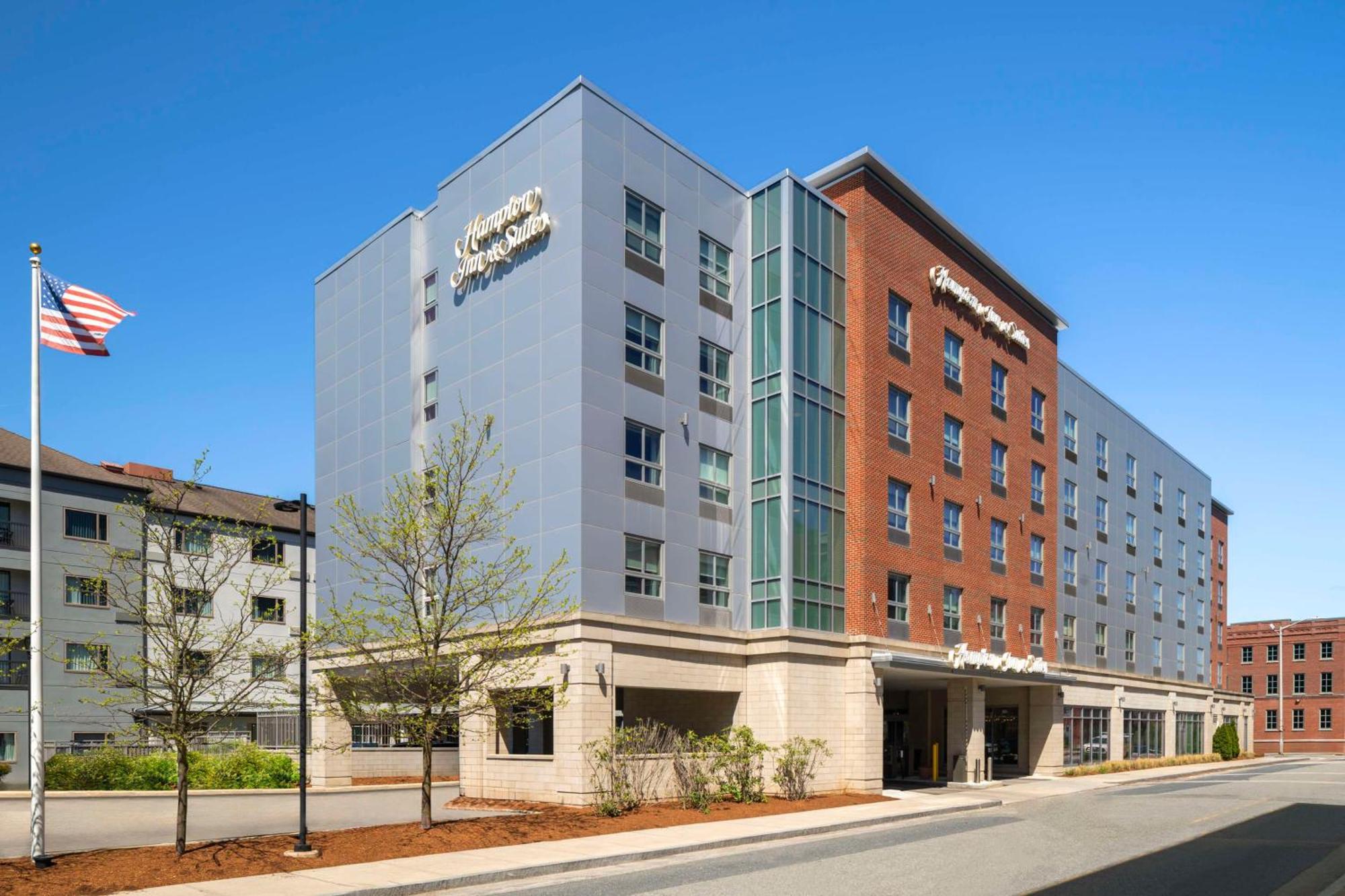 Hampton Inn & Suites-Worcester, Ma Bagian luar foto