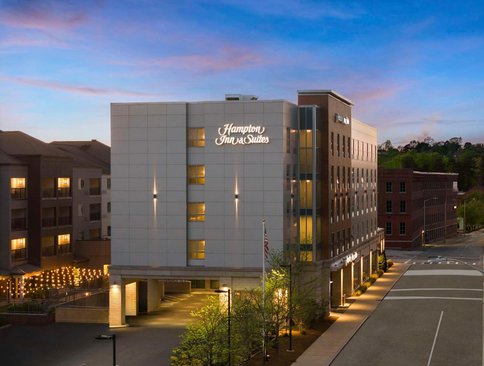 Hampton Inn & Suites-Worcester, Ma Bagian luar foto